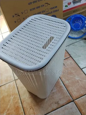 Brand New 70 Litres Laundry Basket With Lid - Large Size