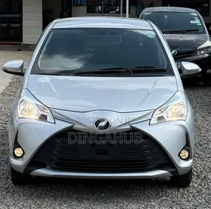 Toyota Vitz 2019 Nyeusi