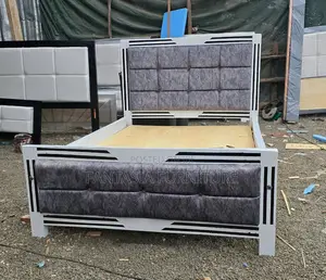 Kitanda cha Mocket Kijivu chenye Gridi 5x6