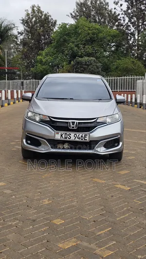 Honda Fit Hybrid 2017 Nyeupe
