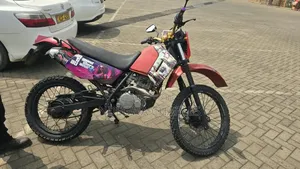 Honda XL200 2013 Red