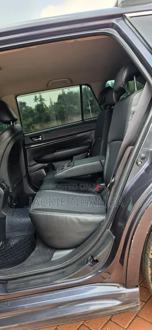 Subaru Legacy BR9 2012 Nyeusi