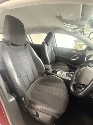 Peugeot 308 2019 Nyekundu