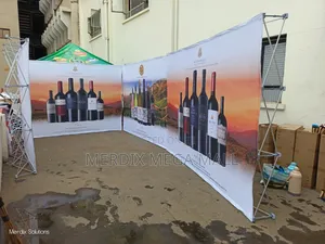 Stand ya Bango la Media na Uchapishaji (Ukubwa Mbalimbali)