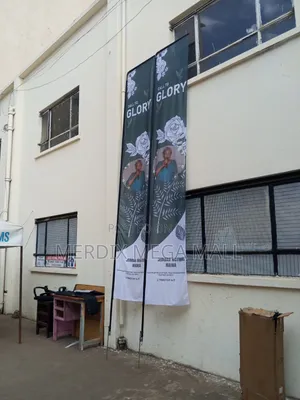 Fimbo ya Bendera ya Telescopic ya 4.5m na Stand & Branding