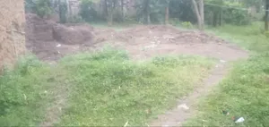 Kiwanja cha Biashara Kinauzwa, Nje Kidogo ya Kakamega