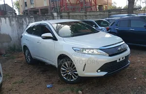 Toyota Harrier 2020 Nyeupe