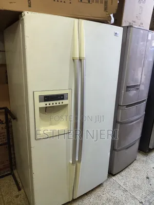 LG Fridge Milango Miwili 700L - Imetumika