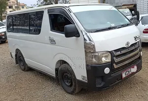 Toyota HiAce 2011 14-Seater