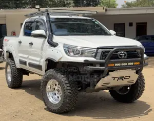 Toyota Hilux 2.4L Diesel 2019 White