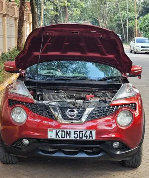 Nissan Juke 2016 Nyekundu