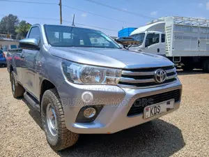 Toyota Hilux 2018 - Gray