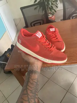 Nike Men's Low Verdy Dunks