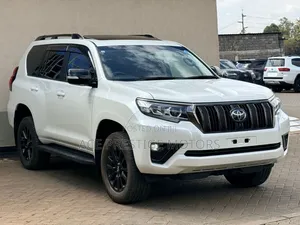 Toyota Land Cruiser Prado TXL 2022