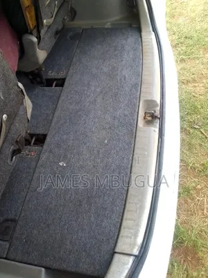 Toyota Sienta 2010 Nyeupe