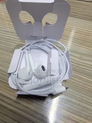 Apple Earpods USB-C (Mpya Kabisa)