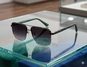 Miwani ya Gucci Polarized Navigator