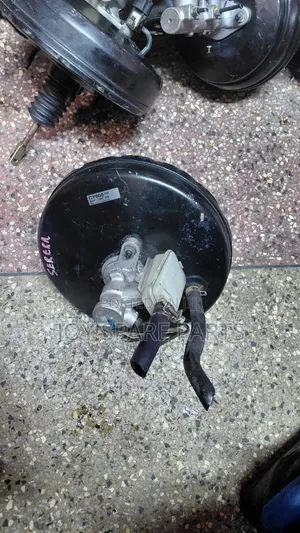 Brake Booster na Master Cylinder ya Nissan Serena