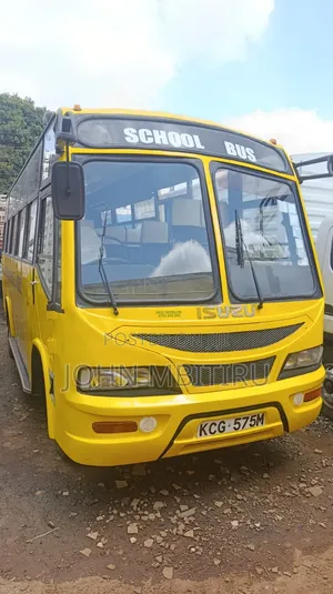 Isuzu NQR 2013 Basi - Njano