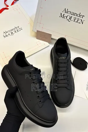 Alexander McQueen Sneakers