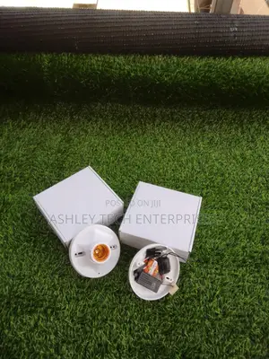 Kamera ya Siri ya V380Pro ya Bulb Holder - Mwonekano wa 360°