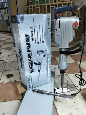 Freevel 1450W Demolition Breaker + 2 Bits, Mwaka 1 Warranty