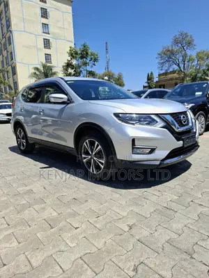 Nissan X-Trail 2019 Nyeupe