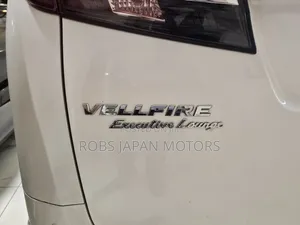 Toyota Vellfire Executive Lounge 3.5 V6 2018 Pearl