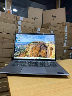 HP ZBook Firefly 14 G10 Laptop
