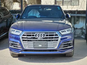 Audi Q5 2.0T Premium AWD quattro 2019 Bluu