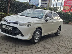 Toyota Axio 1.5 Hybrid 2WD 2016 Nyeupe