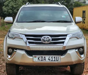 Toyota Fortuner 2.7 AWD 2012 Silver