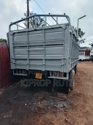 Isuzu F Series Rigid Truck 2007