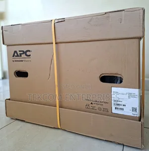 APC Smart-UPS C 3000VA LCD 230V