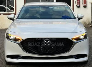 Mazda 3 Sedan 2019 Nyeupe