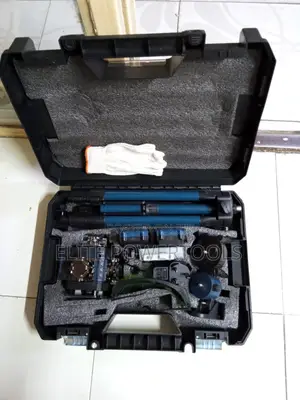 Bosch 3D Green Laser Level with Tripod & Accessories