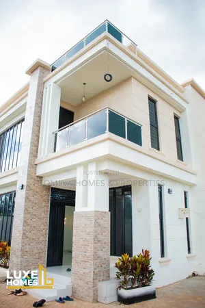 4 Bedroom Maisonette for Sale in Neema Court, Kamakis