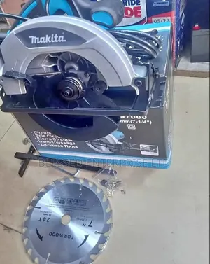Makita 1400W Commercial Wood Circular Saw