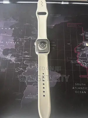 Apple Watch Series 7 GPS + Cellular 41mm Starlight