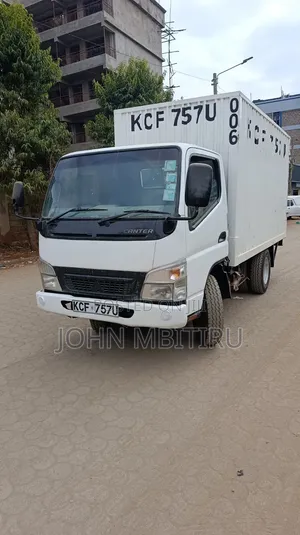 Mitsubishi Canter 2015 White