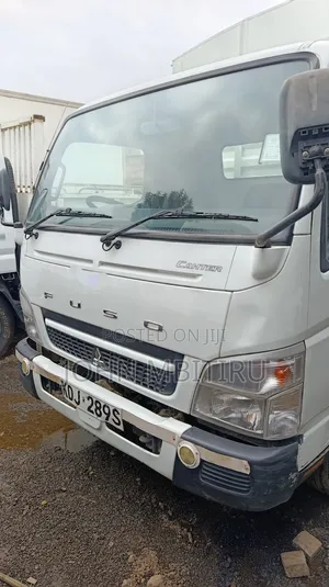 Mitsubishi Fuso Canter Truck