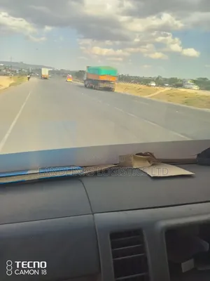 Eneo la Kangundo Road 3/4 Eka Kona Karibu na Lexo Petrol Station
