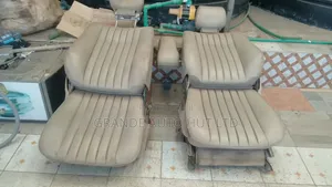 Viti vya Mbele vya Gari Toyota (Vitumika, Vilitoka Japan)