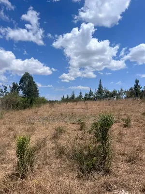 Viwanja vya Makazi 50x100 Vinauzwa Ngong Matasia