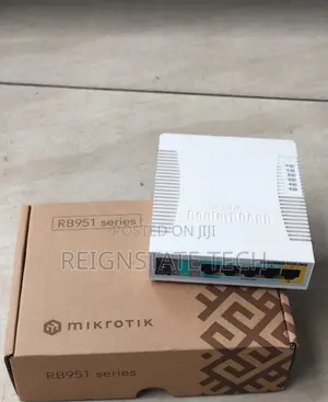 MikroTik RB951Ui-2HnD Wireless Router