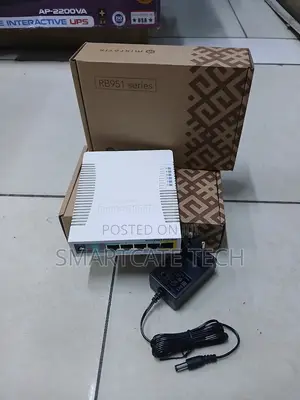 MikroTik RB951G-2HnD Gigabit Router