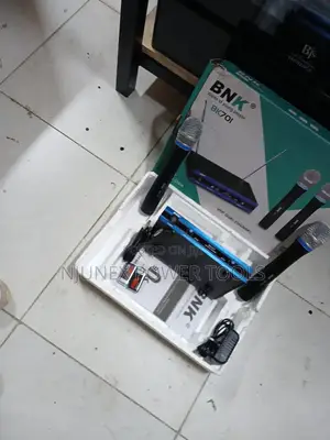 BNK BK701 Mfumo wa Maikrofoni Usiotumia Waya wa VHF Wenye Njia Mbili za Kitaalamu