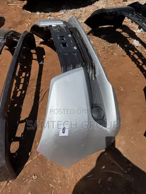 Bampa ya Mbele ya Toyota Noah 2015