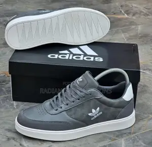 Viatu vya Adidas vya Wanaume vya Kufunga