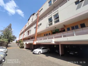 Apartment ya Biashara ya Vyumba 3 vya Kulala kwa Ofisi